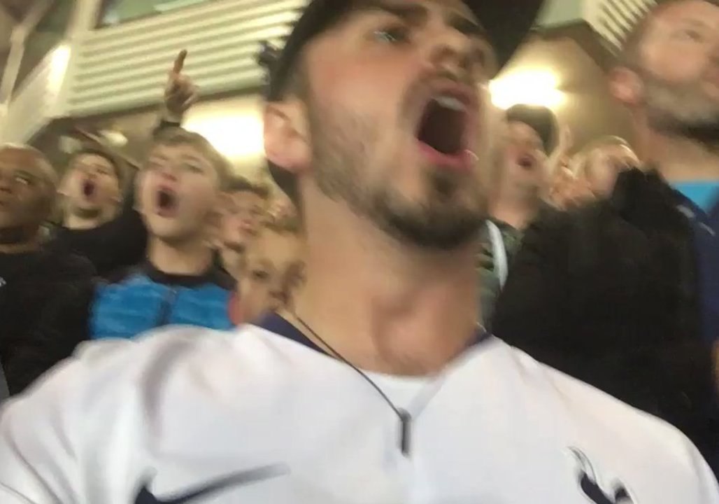 Spurs Fans Taunt Jose Mourinho With 'You're Not Special Anymore' Chant