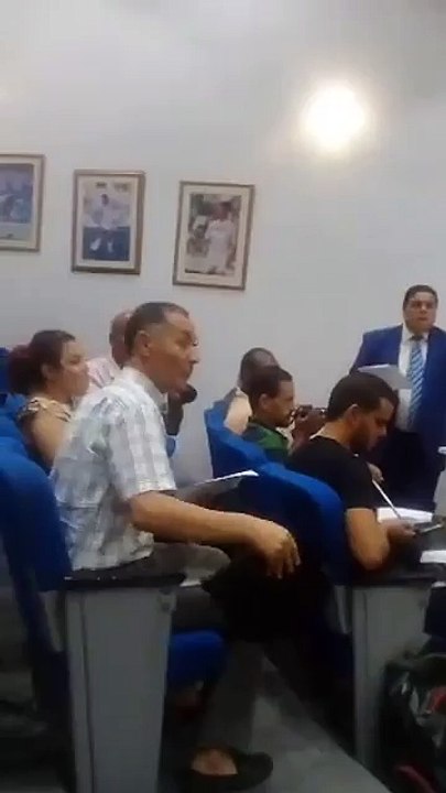 والد " سيف تقا " يتسلل إلى الندوة الصحفية لفوزي البنزرتي.. ويطالب بدعوة ابنه إلى المنتخب