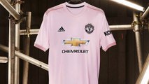 El Manchester United presenta su camiseta