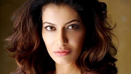 Payal Rohatgi’s shameful & insensitive tweet on Kerala Floods | FilmiBeat