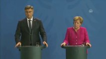 Almanya Başbakanı Merkel, Hırvatistan Başbakanı Plenkovic ile Görüştü