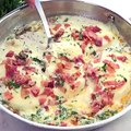 Creamy Bacon & Cheese Smothered Garlic Chicken has spinach & sun dried tomatoes!....perfect served over pasta, because the sauce is MIND-BLOWING good!Full Re