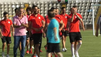 Tokat’ta şöhretler karması sahaya çıktı