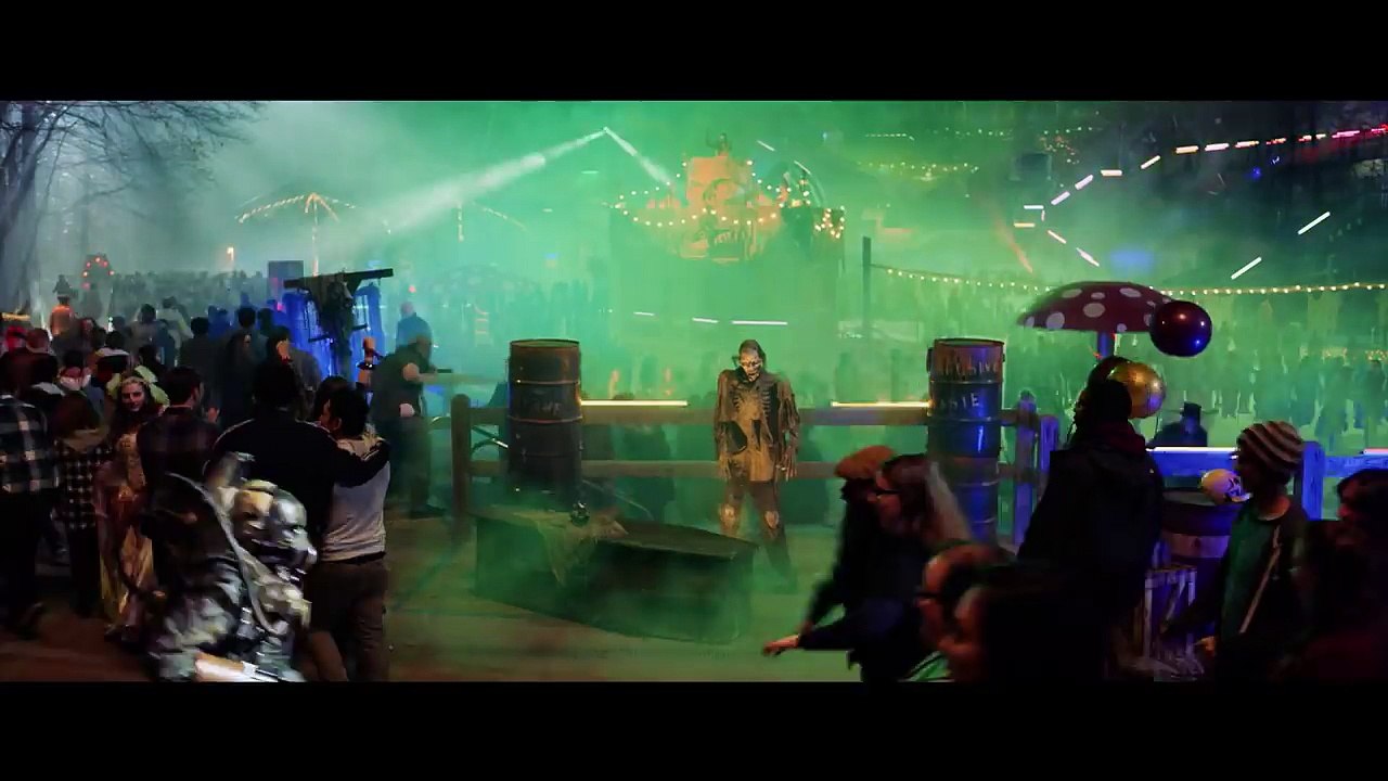 HELL FEST - Red Band Trailer - HD (Amy Forsyth, Reign Edwards, Bex Taylor-Klaus)