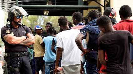 Angriff auf Grenzen: Spanien nimmt 10 Migranten fest