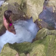 Ils plongent dans une cascade et disparaissent... Magique