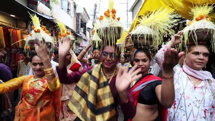 Inde : procession transgenre pour la paix et la pluie