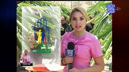 Presidente rompió el protocolo y atendió preguntas de sus mandantes