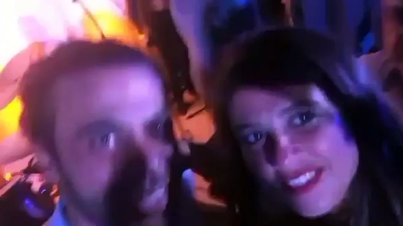 رقصة ياسمين عبد العزيز مع محمد إمام فى فرحه بال...