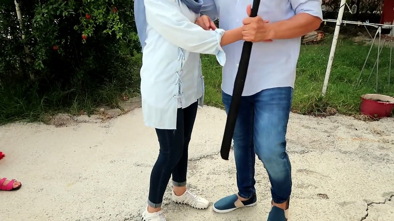 عائلة حيدر ومريم يصطادون سمك شوفوا شصار