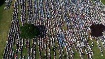 Footage of the historic #Eid Prayers in #London shows the largest turnout in the city. #EidinthePark2018 #muftimenk #Subhaanallah #SimplyAmazing