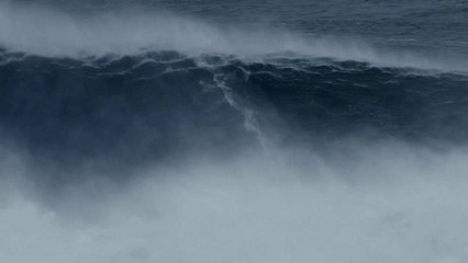 Adrénaline - Surf : Women's XXL Biggest Wave Record Contender- Justine Dupont at Nazare