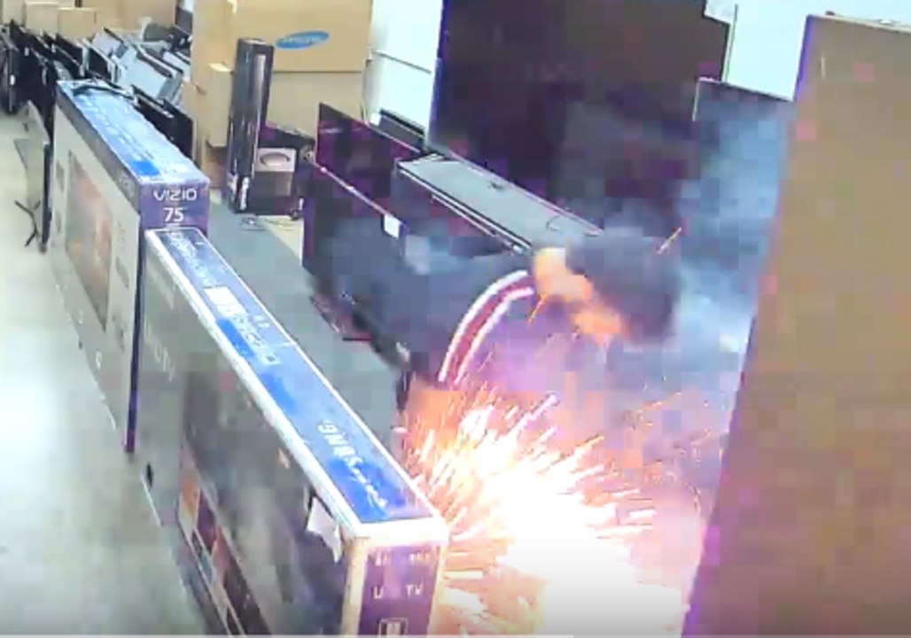 California Man Suffers Burns After E-Cigarette Explodes in His Pocket