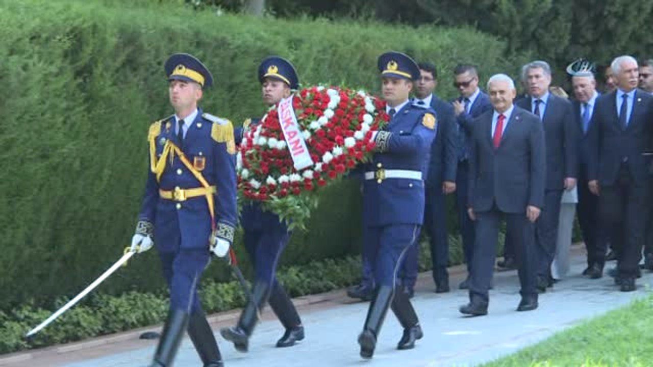 TBMM Başkanı Yıldırım Azerbaycan ve Türk Şehitliklerini Ziyaret Etti- Yıldırım, KKTC'den Sonra İlk...