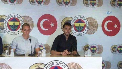 Fenerbahçe'de Michael Frey ve Diego Reyes sözleşme imzaladı