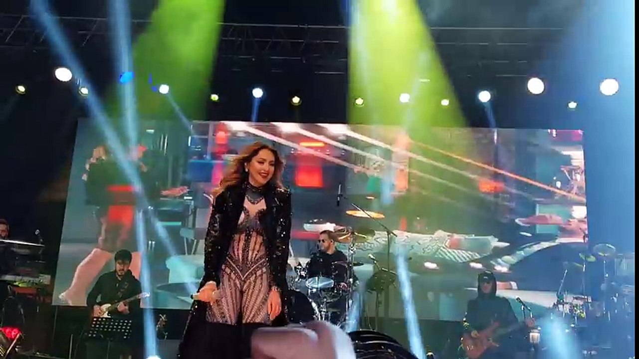 Sıfır Tolerans - Hadise ( Live ) Sahne Bitişi 21.4.2018