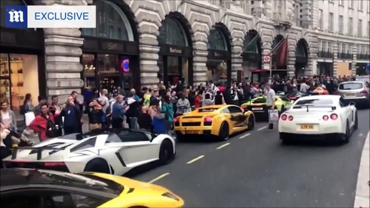 فيديو أسطول سيارات عربية خارقة يغلق شارع ريجنت...