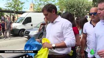 Rivera y Arrimadas retiran lazos amarillos en un municipio de Barcelona