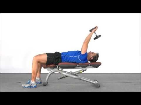 Pullover con mancuerna sobre banco