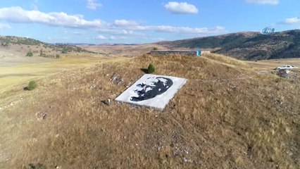 Dev Atatürk Portresini Şenlikle Açtılar