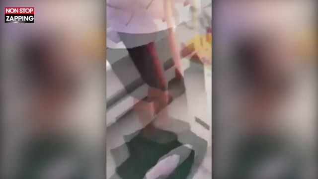 Australie : Un crocodile attaque le bateau d'un pêcheur (Vidéo)