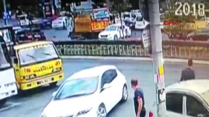 İstanbul Sultangazi'de Feci Kaza Kamerada