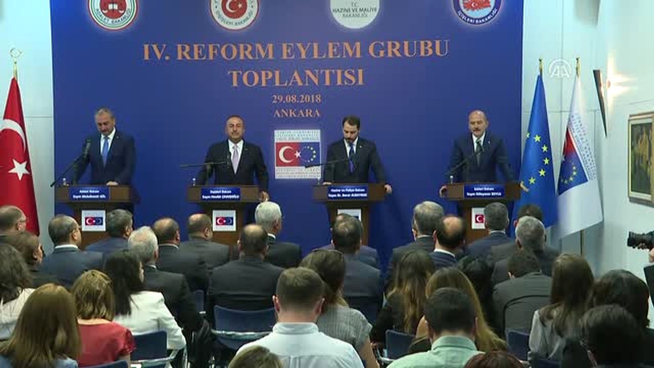 İçişleri Bakanı Süleyman Soylu "Düzensiz Göç ve Uyuşturucu ile Büyük Mücadele Veriyoruz "