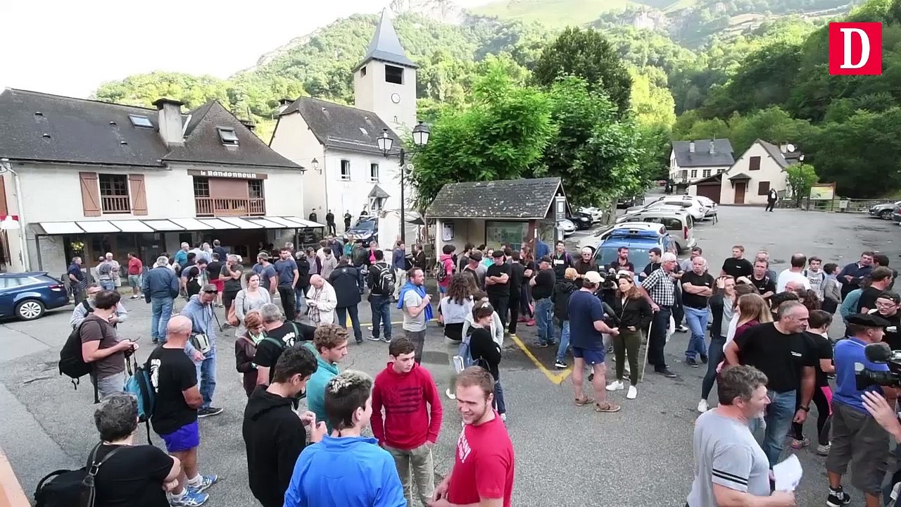 La manifestation anti-ours dégénère
