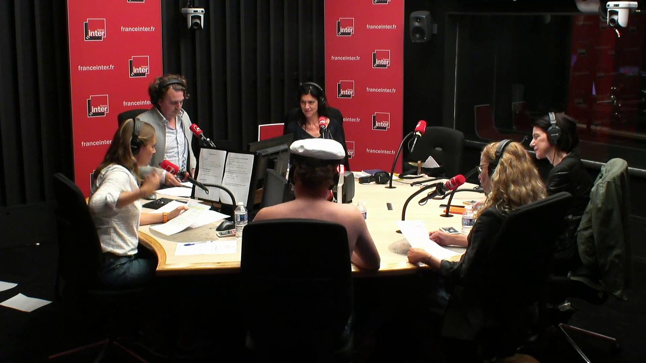 La démission de Nicolas Hulot revue et corrigée avec Brigitte Bardot (Pascale Arbillot) dans "Le Sketch, par Jupiter !"