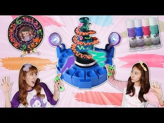 캐리 줄리의 신기한 도자기 꾸미기! 빙글빙글 돌아가는 플레이도우 도빈치 | 캐리와장난감친구들