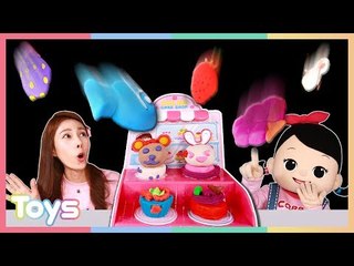 하늘에서 떨어진 재료?! 캐리의 달님이 케이크 가게 장난감 놀이ㅣ캐리와장난감친구들