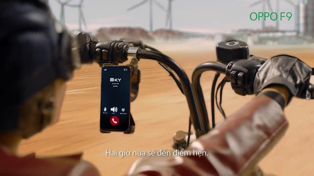 Sky ơiii!! Ai thích hình tượng siêu tốc độ này của Tùng giơ taySẵn sàng đặt trước #OPPOF9 ngay tại từ 15.08 - 24.08 để nhận bộ quà VOOC siêu nhanh nữa nhé.#