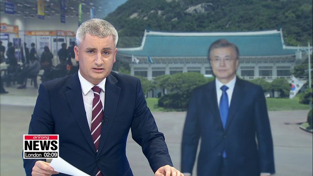 President Moon Jae-in, 17 heads of provincial and city governments to discuss job creation