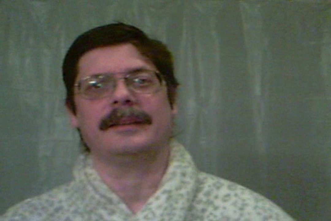 741. ANOTHER GREAT IDEA FOR A DATE TAKE HER TO SEE ART, NOT THAT ART THE GALLERY ART, THE ART IN THE GALLERY . OH JUST WATCH THE VIDEO.