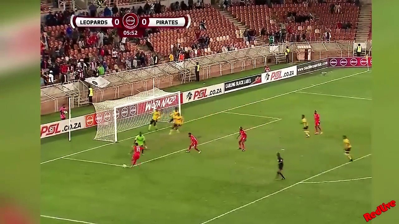 Thamsanqa Gabuza Leaves Pitch After Angrily Throwing Jersey at Fans