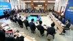 President Moon, heads of 17 local governments discuss ways to pump out jobs, better economy