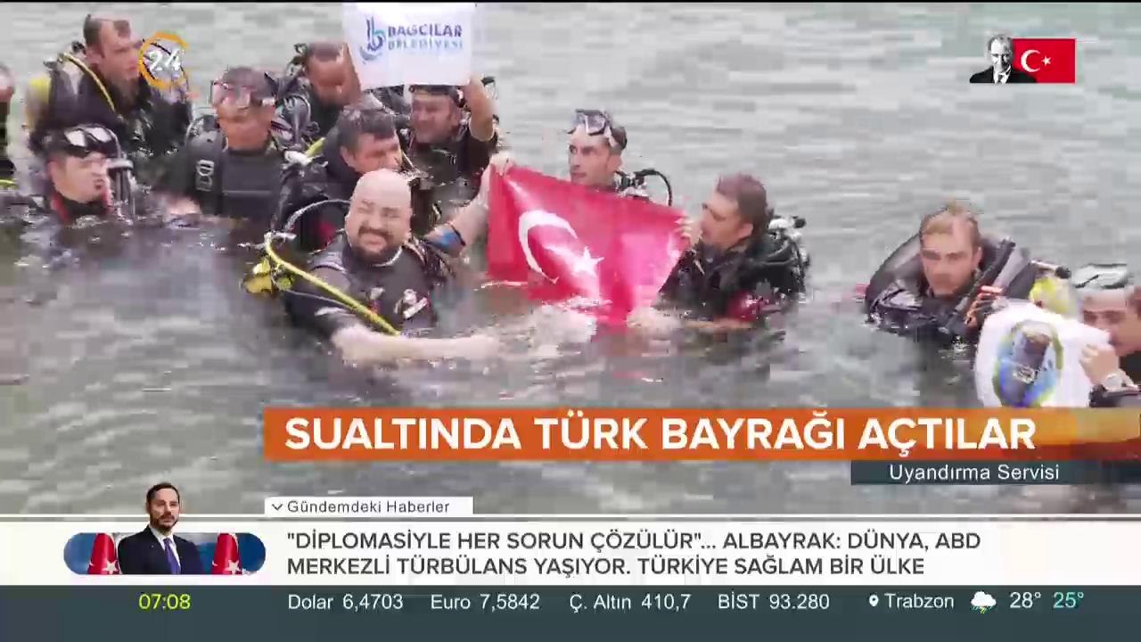 Türk bayrağını açtılar