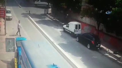 Güpegündüz Yaşanan Silahlı Saldırı Kamerada: 1 Yaralı