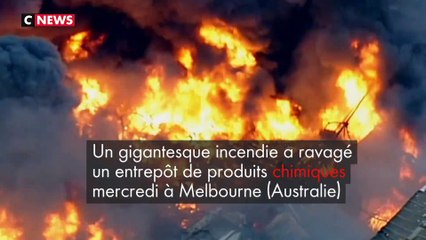 Un incendie répand de la fumée toxique sur Melbourne
