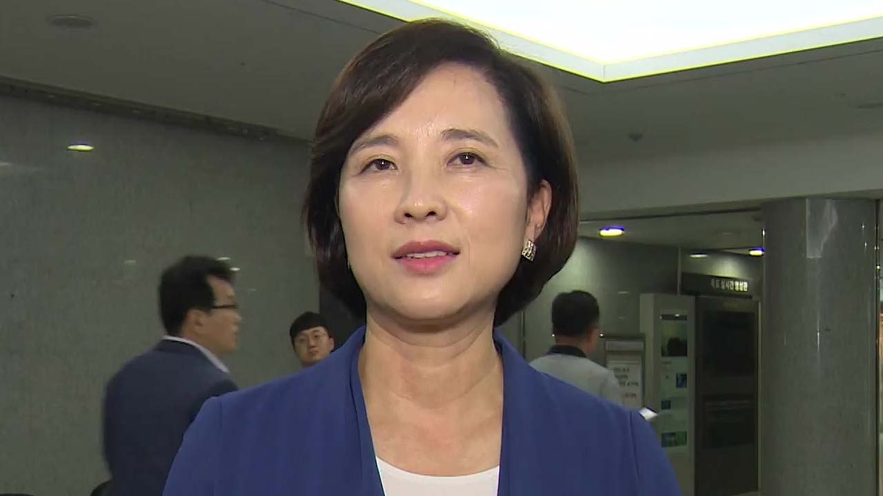 대입 개편 혼란에 결국 교체...23년 만의 여성 교육 수장 / YTN