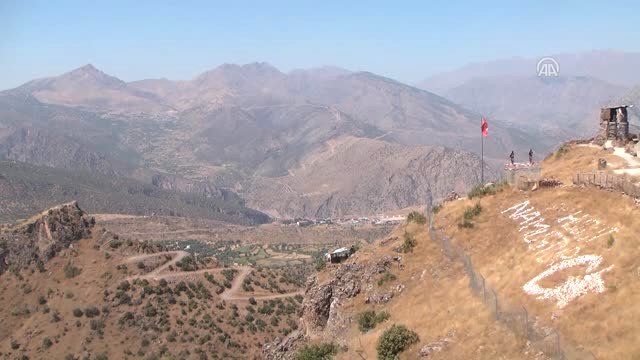 Bu Bilek, Bu Yürek, Bu İman Oldukça Bu Cephe Yıkılmaz