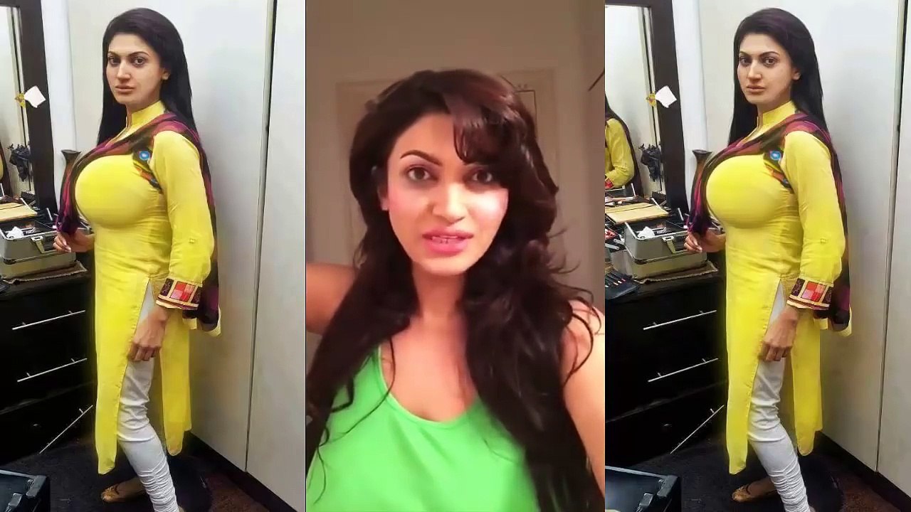 sana khan bollywood actress Talking To Fans