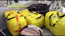 Ora News - Shqipëria dhe Italia ndjekin skafin me 700 kg drogë, në pranga dy persona