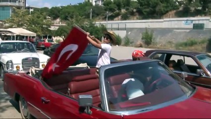Bağdat Caddesi'nde Klasik Otomobil Konvoyu