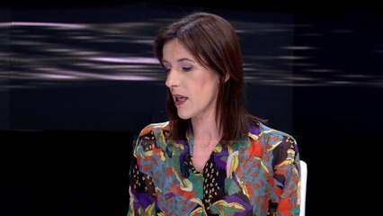 Sulmohet me kallashnikov banesa e gazetares - Top Channel Albania - News - Lajme