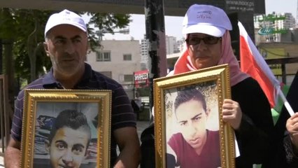 Filistinli Şehitlerin Aileleri İsrail'i Protesto Etti- "Şehitlerimizin Cesetlerini Defnetmek...