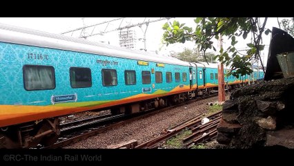 Humsafar Arriving at Borivali | 19044 Bhagat Ki Kothi - Bandra Humsafar Express | Indian train