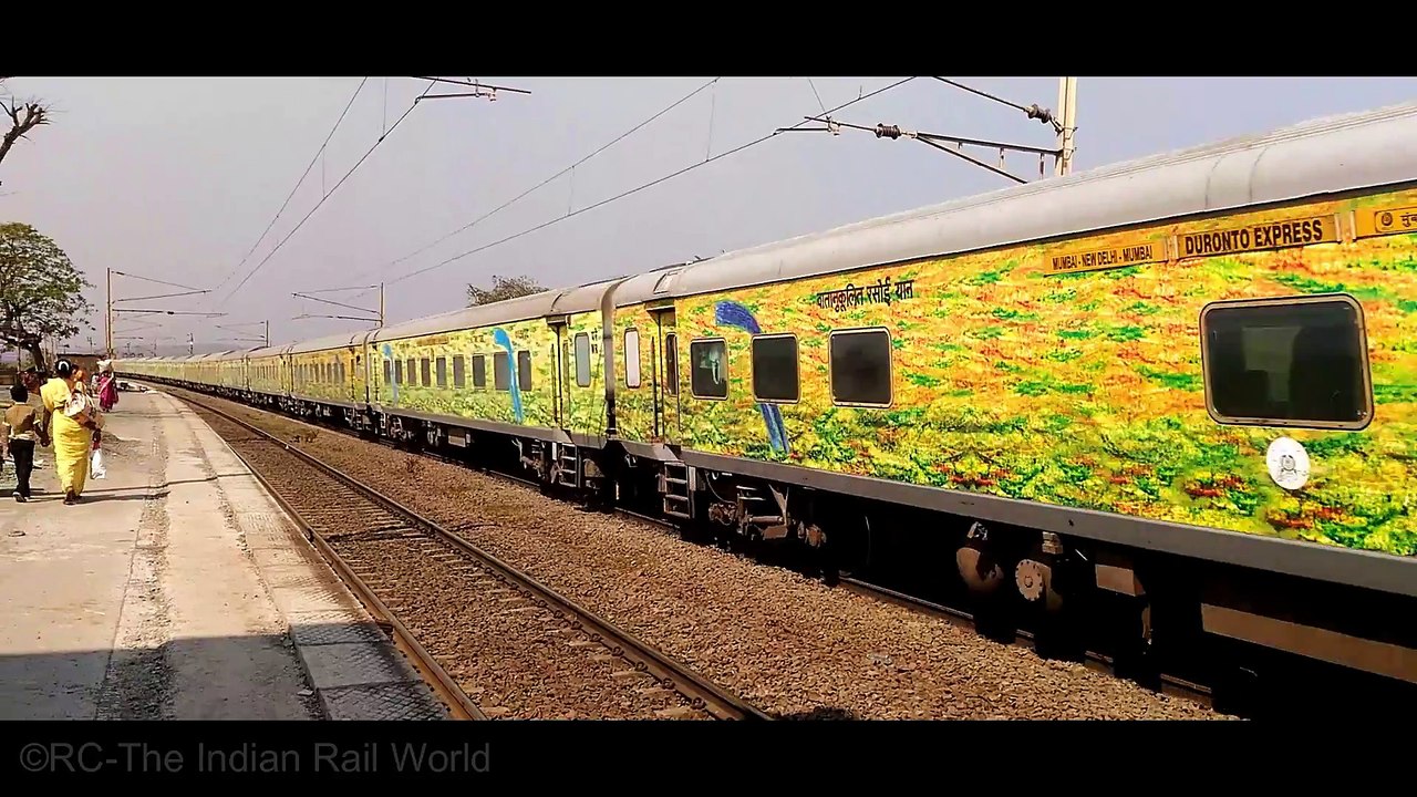 Fully Duronto Livery Uniformed Train | 22210 New Delhi - Mumbai AC Duronto Express | Indian train