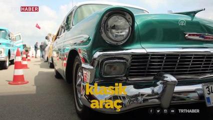 Klasik otomobillerle Formula 1 pistinde zafer turu