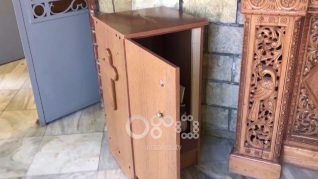 Ora News - Korçë, hajdutët futen me forcë në Katedrale dhe vjedhin arkat